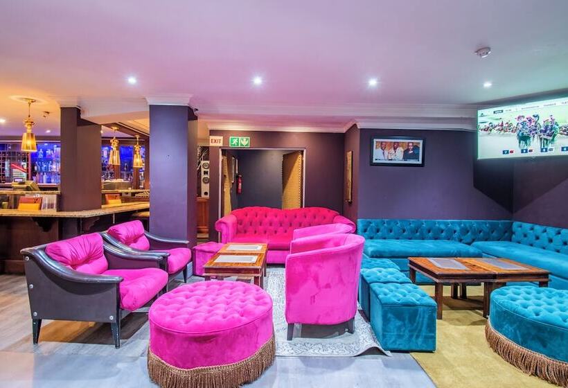 Emakhosini Hotel On East