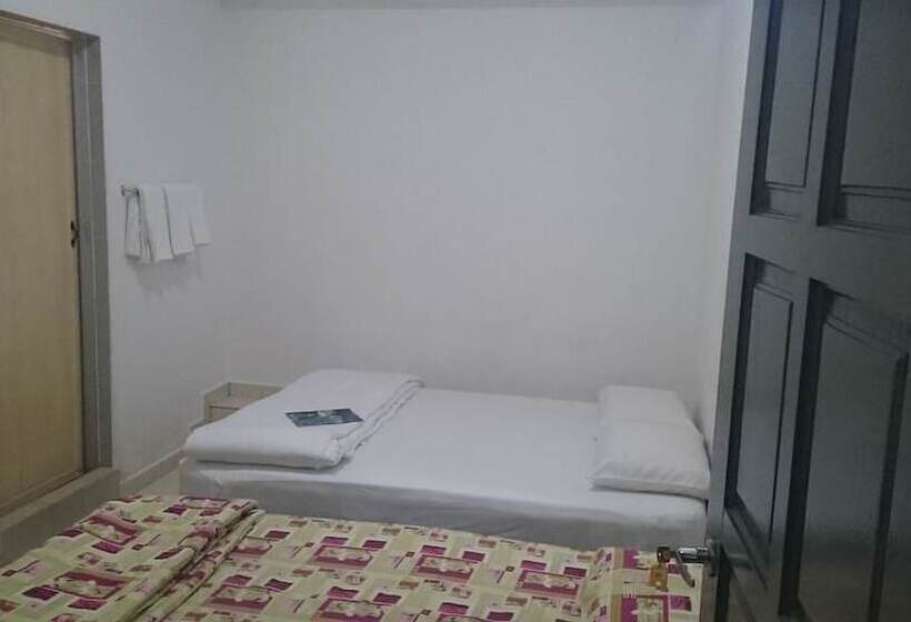 בית מלון כפרי Axis