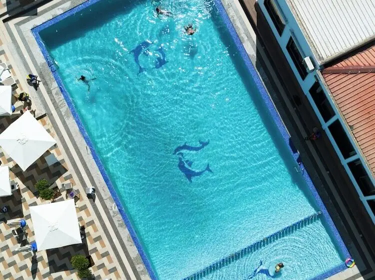 Hotelli DWO Mira Palace
