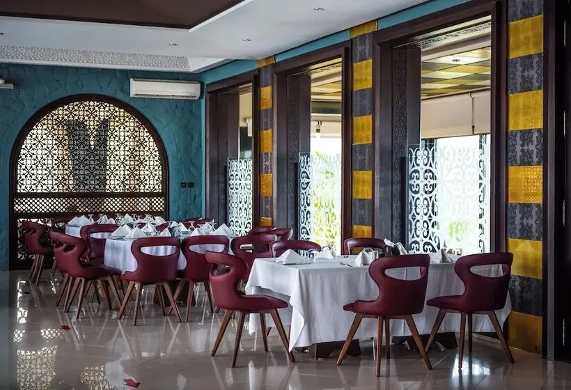 Hotelli DWO Mira Palace