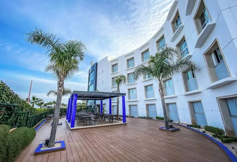 Hotelli DWO Mira Palace