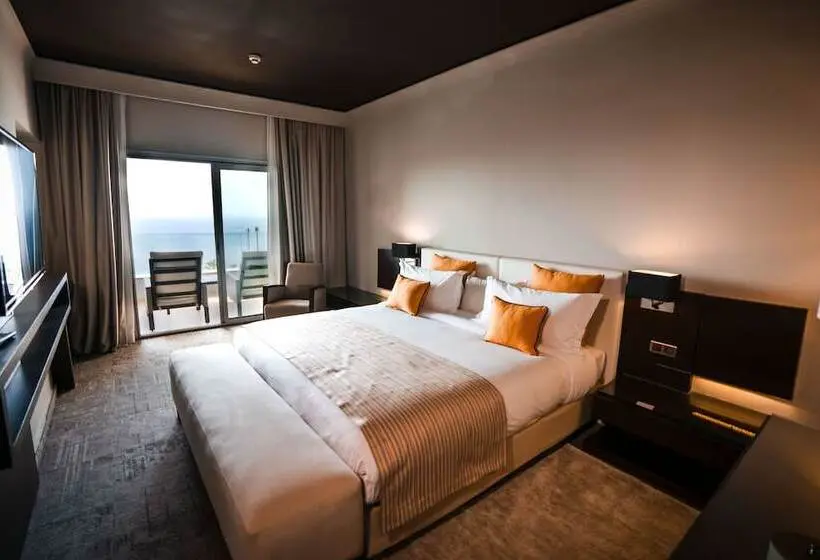 Hotelli DWO Mira Palace