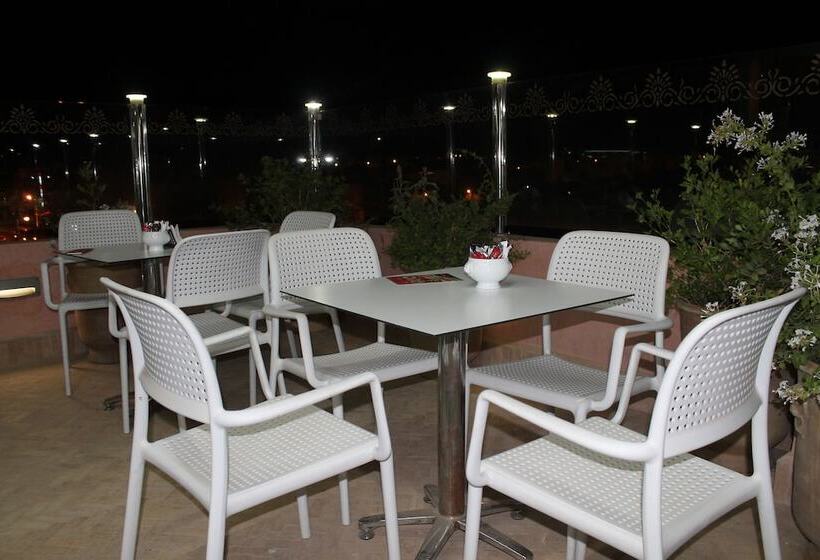 ホテル Al Amal Tiznit