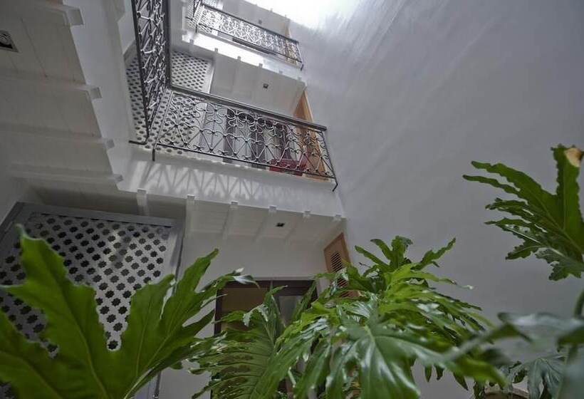 ホテル Al Amal Tiznit