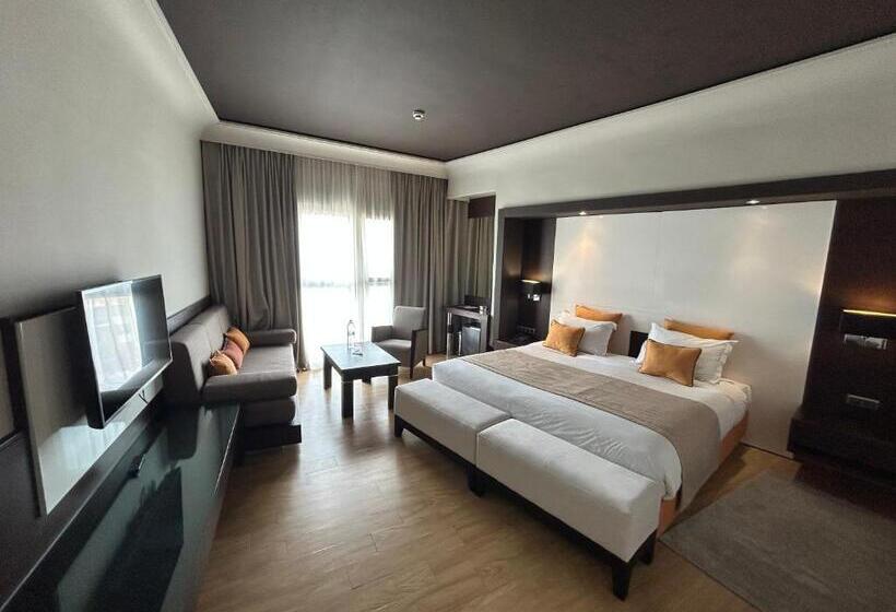 هتل DWO Mira Palace