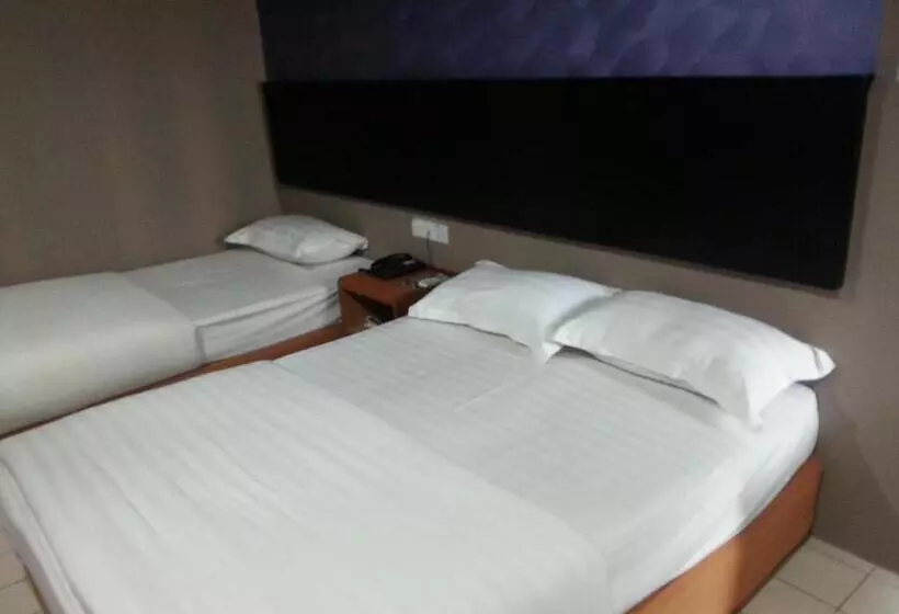 هتل Oriental Inn
