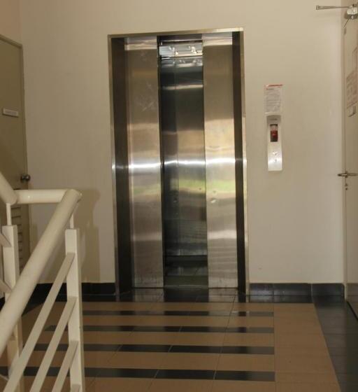 בית מלון כפרי Setia Inn