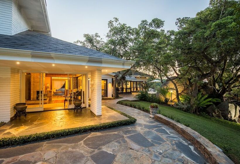 בית מלון כפרי Sheppard Boutique