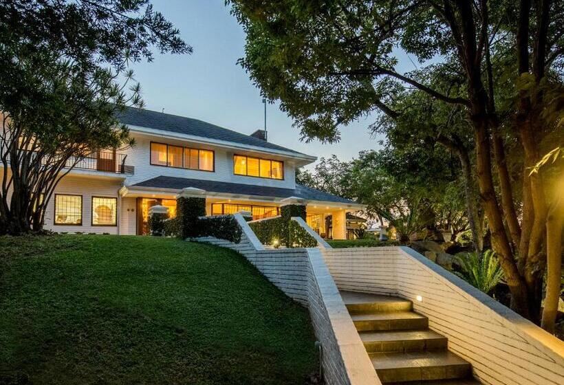 בית מלון כפרי Sheppard Boutique