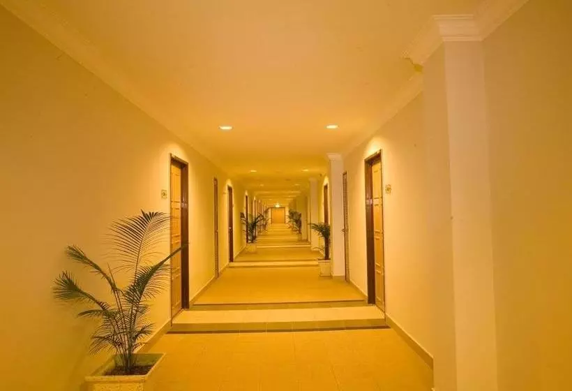 ホテル The Regency  Seri Warisan