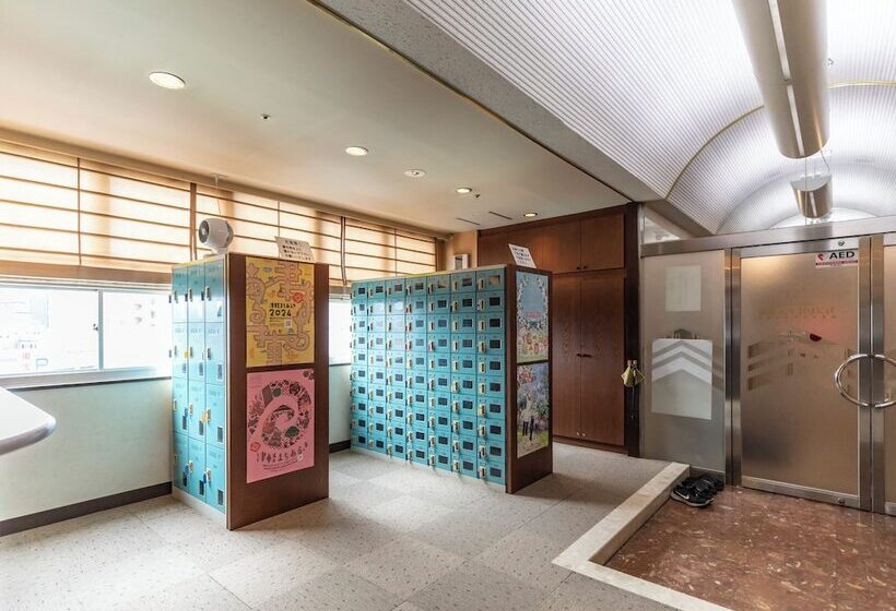 فندق Asahi Sauna Capsule Inn Hirosaki
