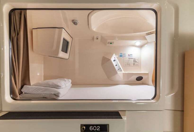 فندق Asahi Sauna Capsule Inn Hirosaki