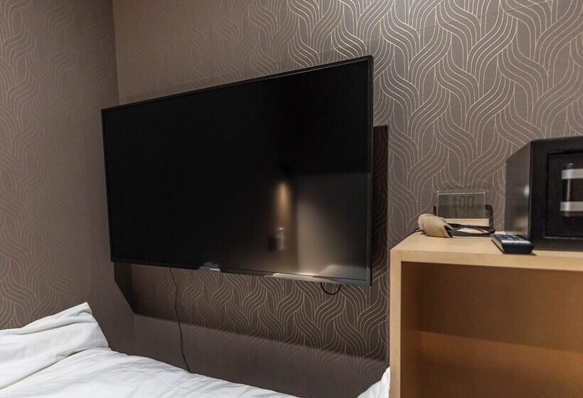 فندق Asahi Sauna Capsule Inn Hirosaki