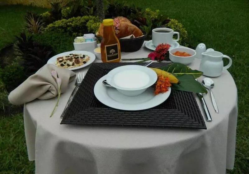 هتل Villas Layfer