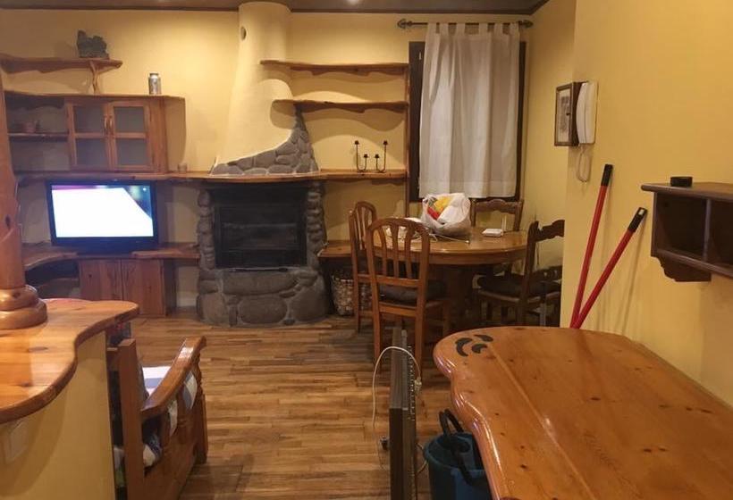 هاستل Boi Romanic Suites