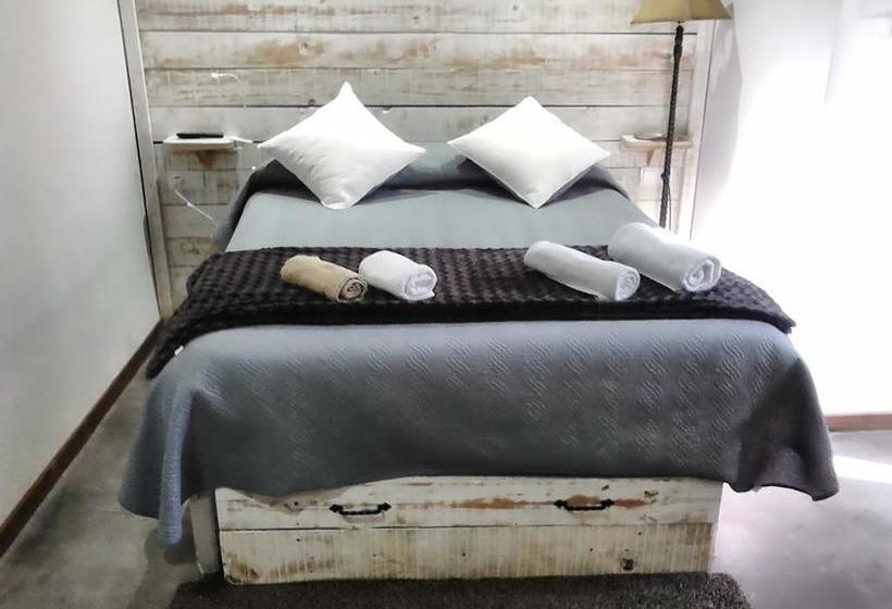 هاستل Boi Romanic Suites