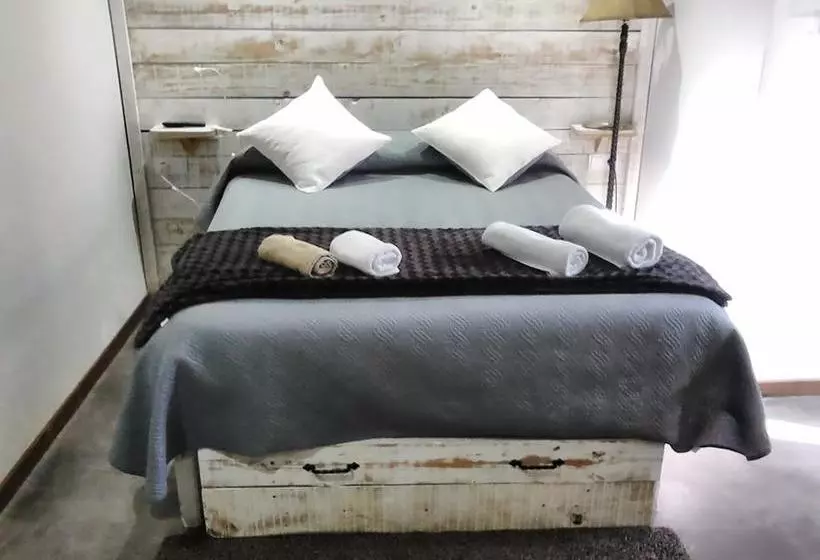 هاستل Boi Romanic Suites