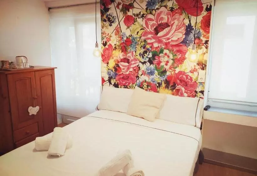 مسافرخانه Rin Rooms