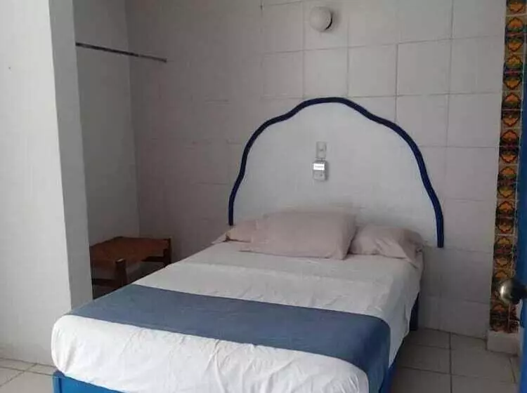 هتل & Hostal Mayflower