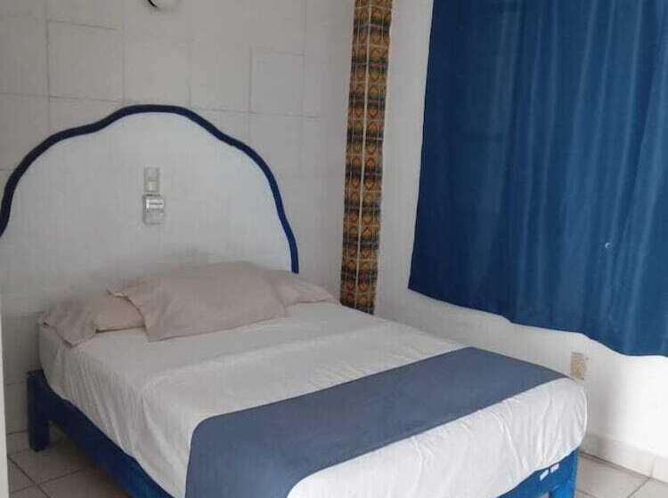 فندق & Hostal Mayflower