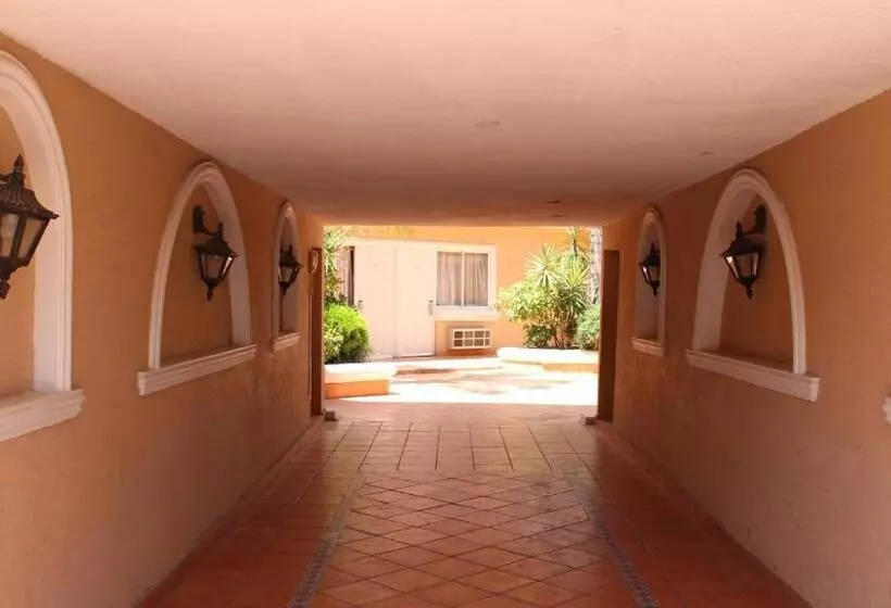 Hotelli La Villa