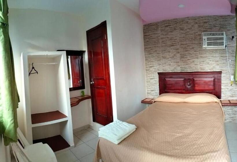 Hotelli Real Del Quijote A Sólo 50 Metros De La Playa