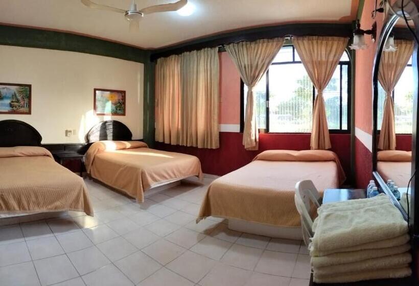 Hotelli Real Del Quijote A Sólo 50 Metros De La Playa