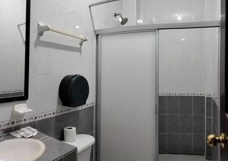 ホテル Real Del Quijote A Sólo 50 Metros De La Playa