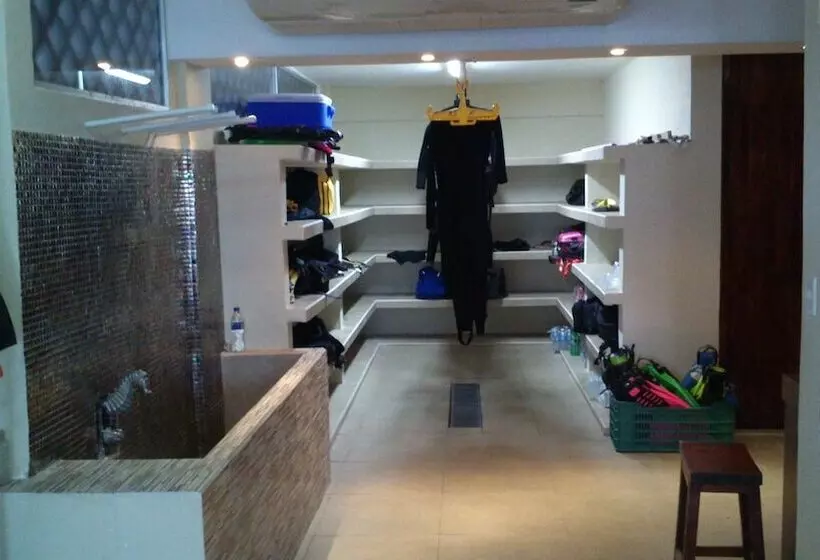 هتل Safari Inn