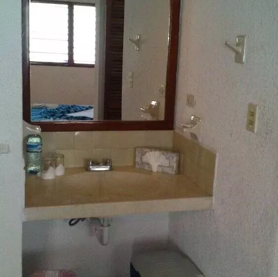 هتل Safari Inn