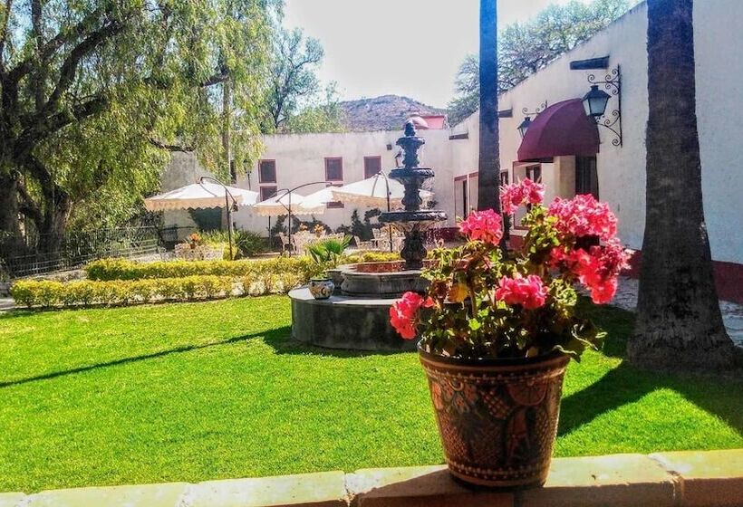 ホテル Spa Hacienda Real La Nogalera
