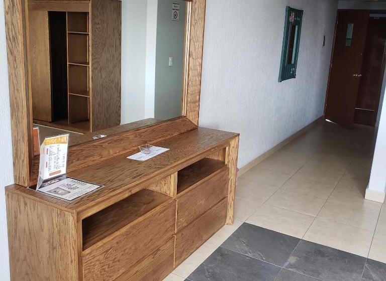 فندق على الطريق Aeropuerto