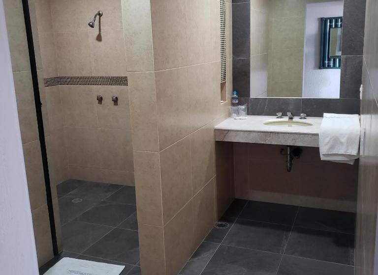 فندق على الطريق Aeropuerto