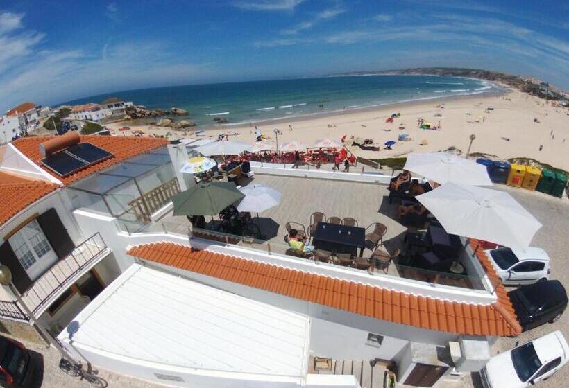 پانسیون The Wave Baleal