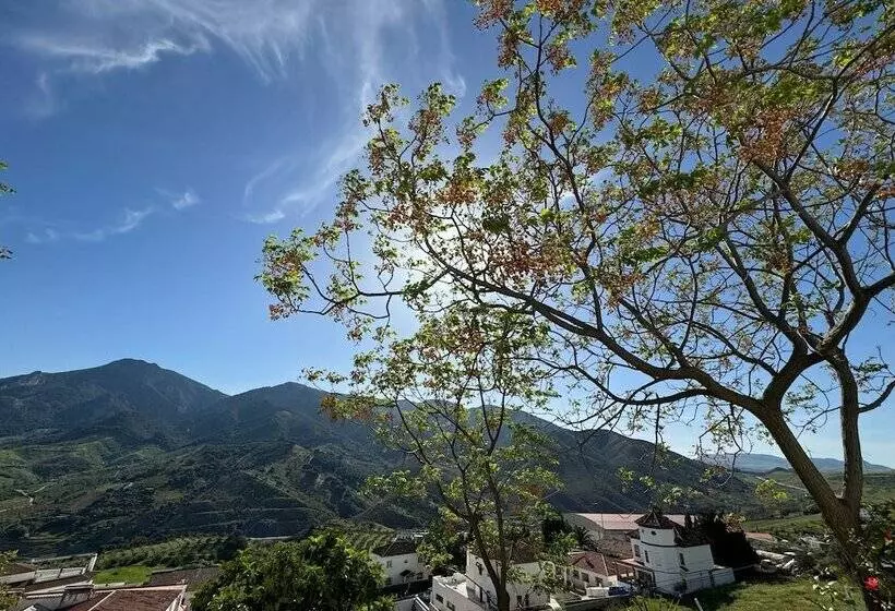 Aamiaismajoitus (B&B) Sweet Water Caminito Del Rey