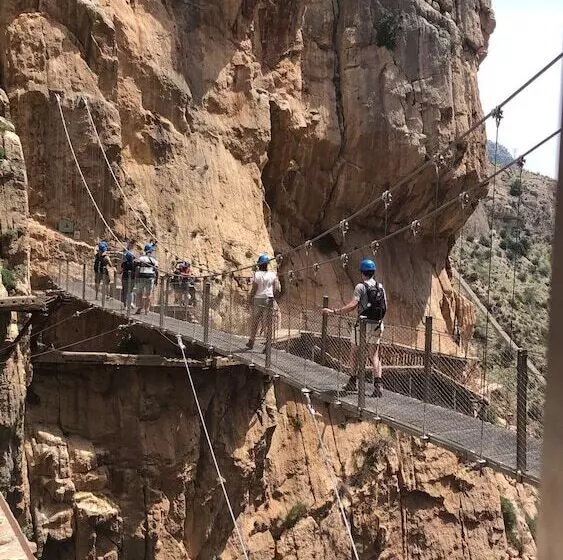 Aamiaismajoitus (B&B) Sweet Water Caminito Del Rey