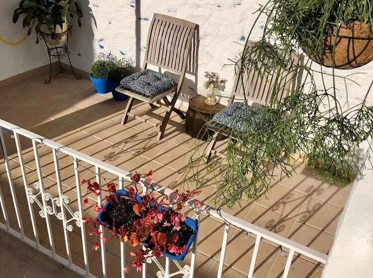 Aamiaismajoitus (B&B) Sweet Water Caminito Del Rey