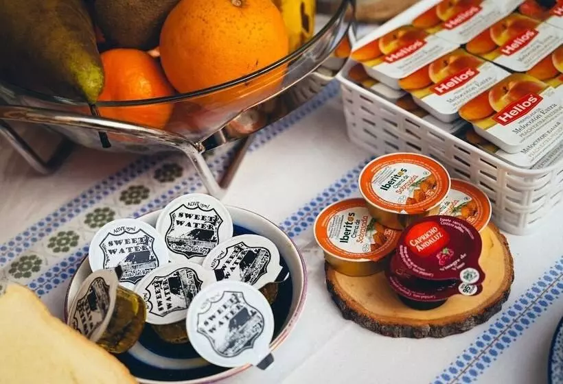 Aamiaismajoitus (B&B) Sweet Water Caminito Del Rey