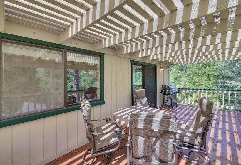 Cozy Cabin In Pine Mountain Lake Near Yosemite!