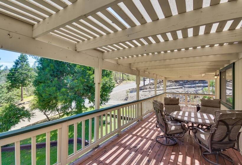 Cozy Cabin In Pine Mountain Lake Near Yosemite!
