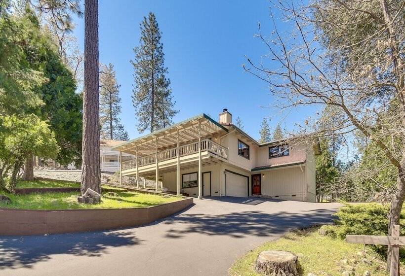 Cozy Cabin In Pine Mountain Lake Near Yosemite!