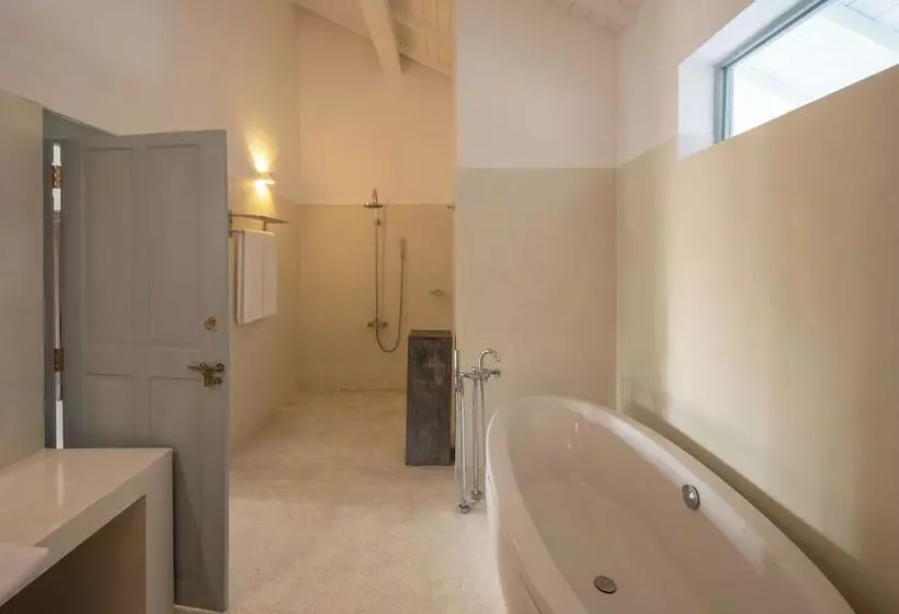 Hotelli Villa Pooja Kanda