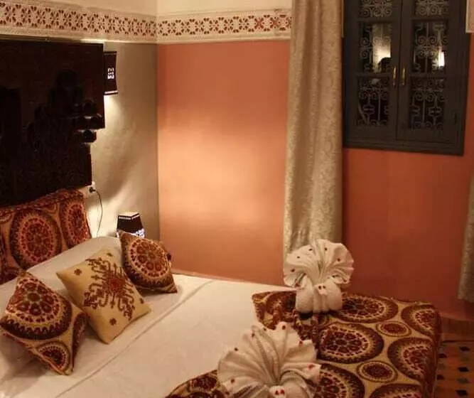 Majatalo Ryad Dar Al Maknassia