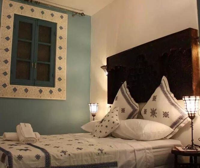 Majatalo Ryad Dar Al Maknassia