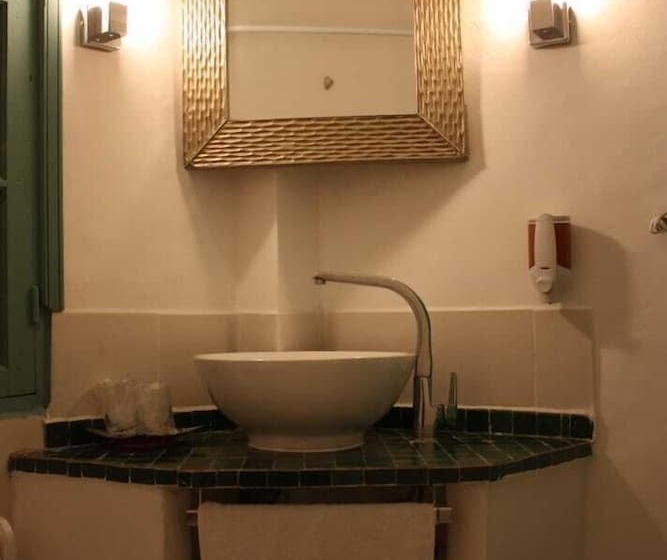 پانسیون Ryad Dar Al Maknassia