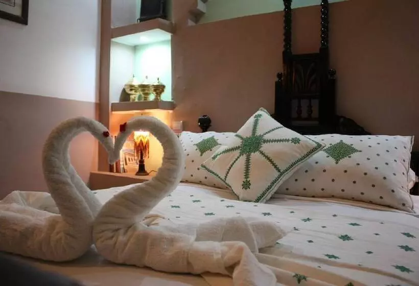 Majatalo Ryad Dar Al Maknassia