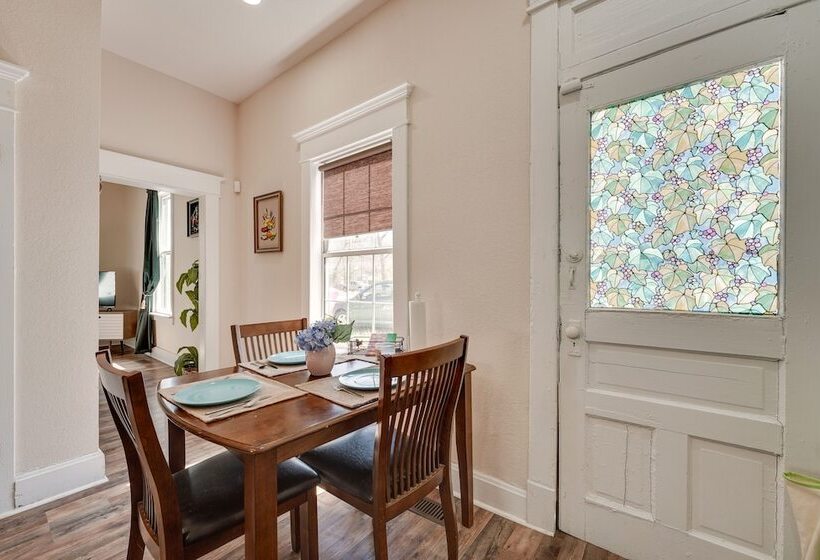 Springfield Home < 1/2 Mi To Commercial Street!