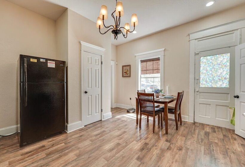 Springfield Home < 1/2 Mi To Commercial Street!