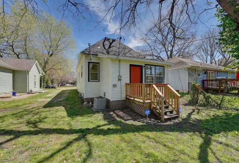 Springfield Home < 1/2 Mi To Commercial Street!