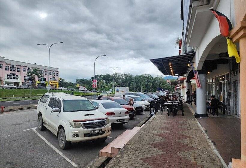 Bear Hotel At Nilai
